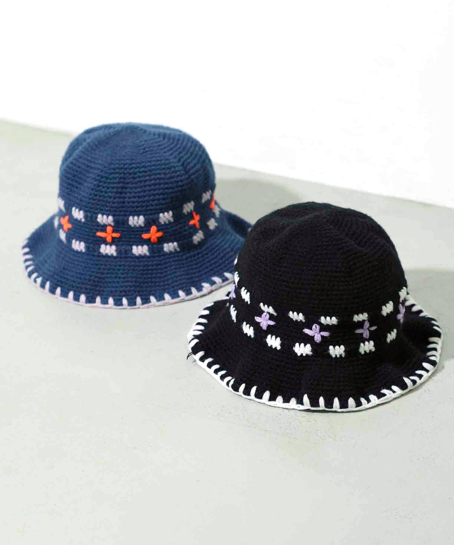 KNIT BUCKET HAT